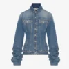 Den blå denimjakken med oversized ermer Den blå denimjakken med oversized ermer