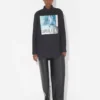 Den svarte oversized Water-skjorten Den svarte oversized Water-skjorten