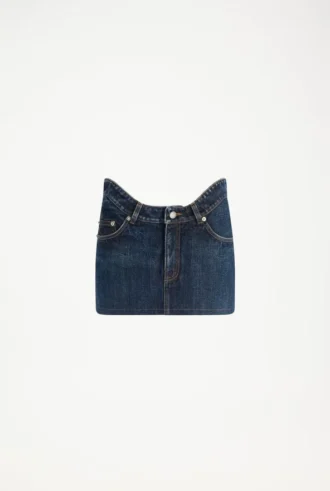 Det kurvede denim-miniskjørtet