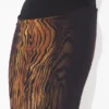 Det lange draperte Wood-skjørtet