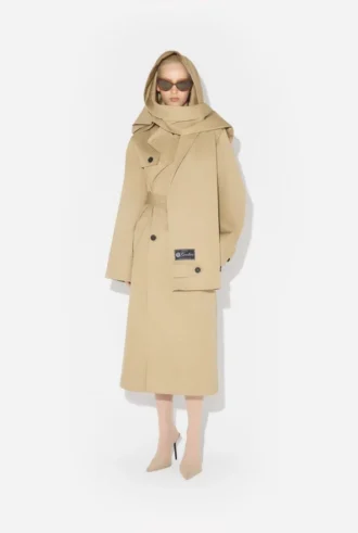 Trenchcoats with hood Trenchcoats with hood